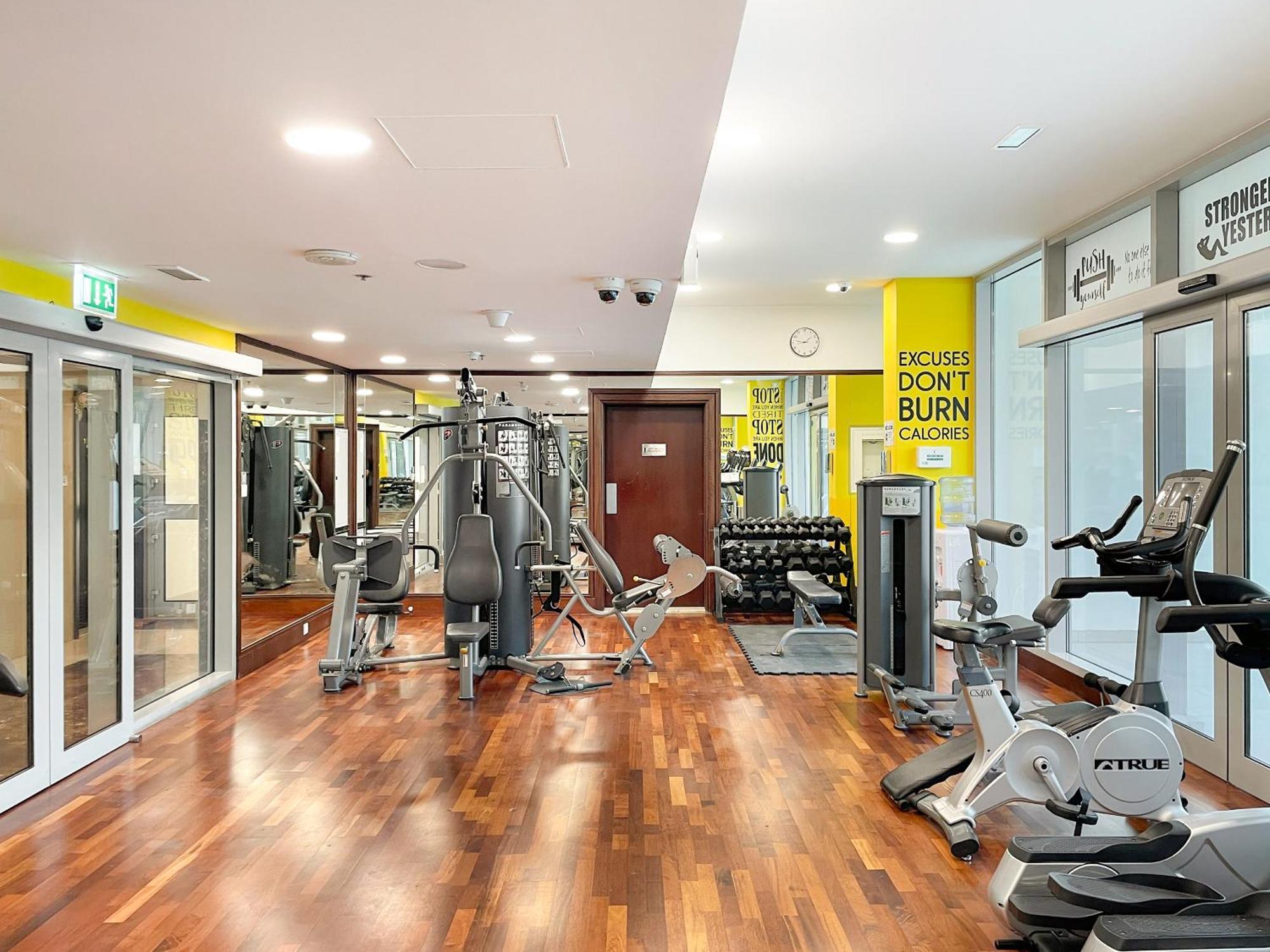 Apartment Business Bay Premium By Renttiers Dubai