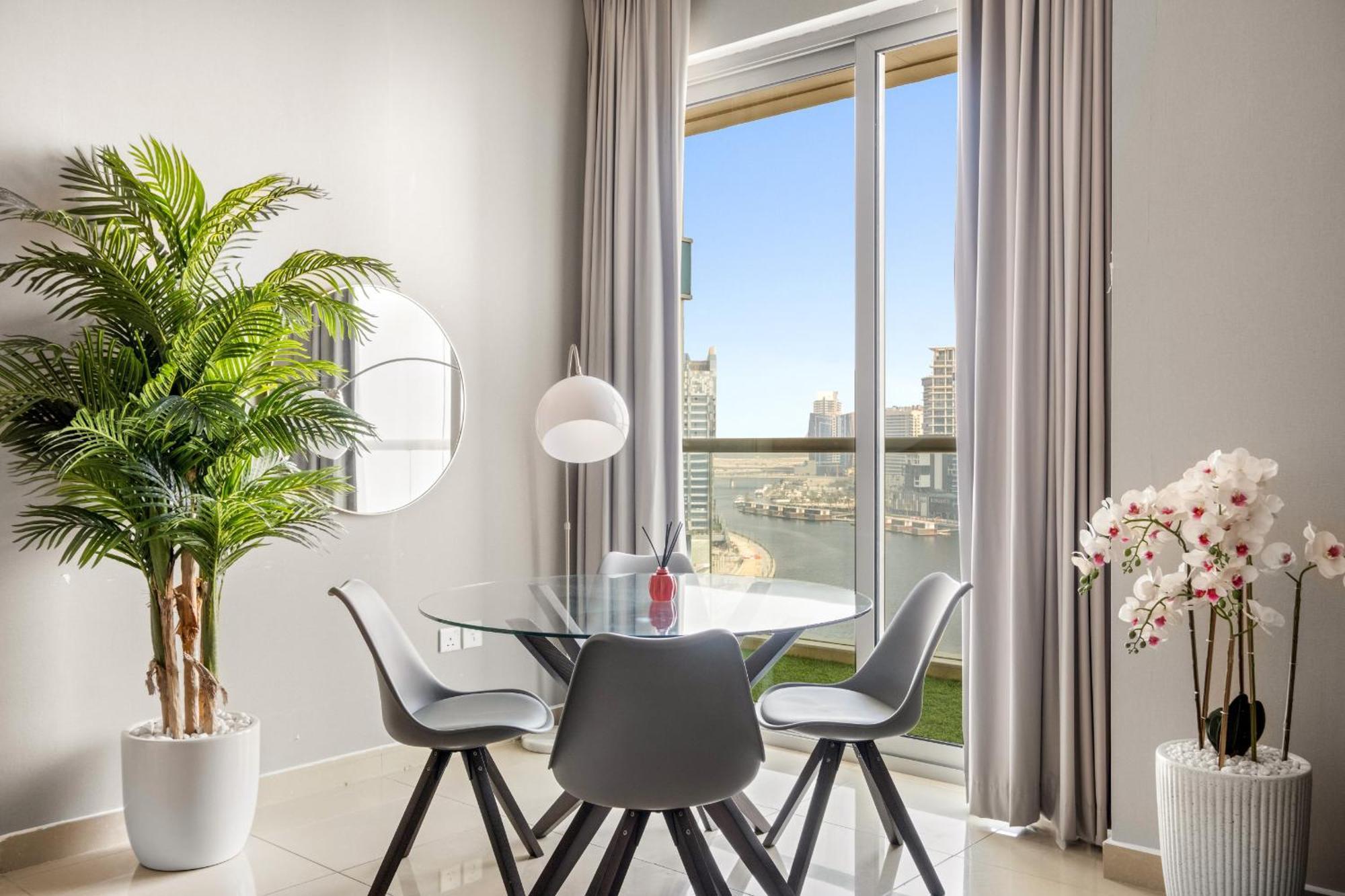 Business Bay Premium By Renttiers Apartment